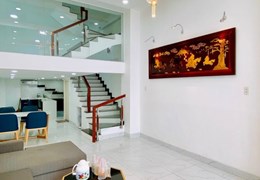 Bán nhà Mặt tiền Thích Quảng Đức quận Phú Nhuận 209m2 giá chỉ 16 tỷ,công chứng ngay