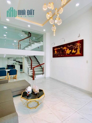 Bán nhà Mặt tiền Thích Quảng Đức quận Phú Nhuận 209m2 giá chỉ 16 tỷ,công chứng ngay