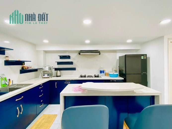 Bán nhà Mặt tiền Thích Quảng Đức quận Phú Nhuận 209m2 giá chỉ 16 tỷ,công chứng ngay