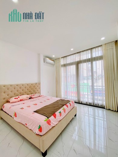 Bán nhà Mặt tiền Thích Quảng Đức quận Phú Nhuận 209m2 giá chỉ 16 tỷ,công chứng ngay