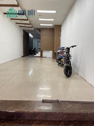 Bán nhà đường 19/5, Văn Quán, LÔ GÓC, Ô TÔ, GARA, 35mx5T chỉ 5 tỷ xíu