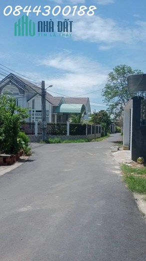 Bán đất Hiệp An  vị trí đẹp mặt tiền đường DX 087 cách Nguyễn Chí Thanh 200 mét