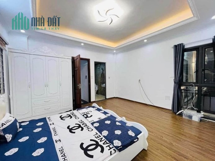 📣📣📣NHÀ LÊ TRONG TẤN, NHÀ MỚI ĐẸP, NGÕ RỘNG Ô TÔ ĐỖ CỔNG,DIỆN TÍCH 30m2,5 TẦNG, GIÁ 2,85 TỶ.
