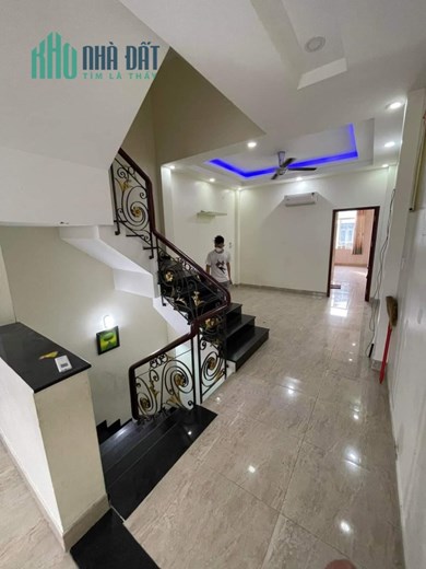 NHÀ ĐƯỜNG SỐ TÂN QUY, TRUNG TÂM QUẬN 7, 2 TẦNG, 5.3X15M, NHỈNH 8 TỶ