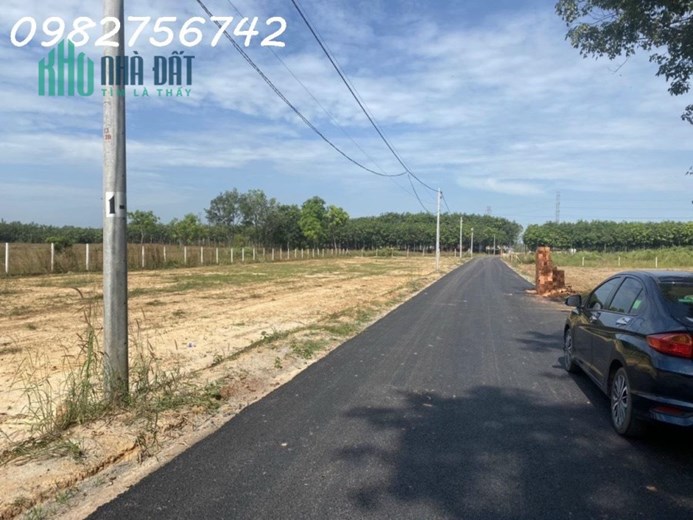 Bán đất Bến Cát_ khu phố 2 Tân Định_ đường nhựa thông rộng 6 mét