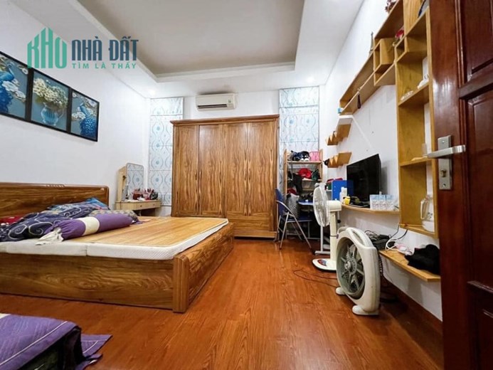 Bán nhà Vạn Phúc, 3 thoáng, dân xây, chủ tặng nội thất, 35m x 6T, 3,8 tỷ