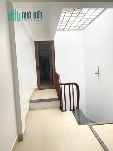 BÁN NHÀ PHỐ XUÂN LA-OTO QUA NHÀ-NGÕ THÔNG-KINH DOANH TỐT-40M2-CHỈ 5,5 TỶ