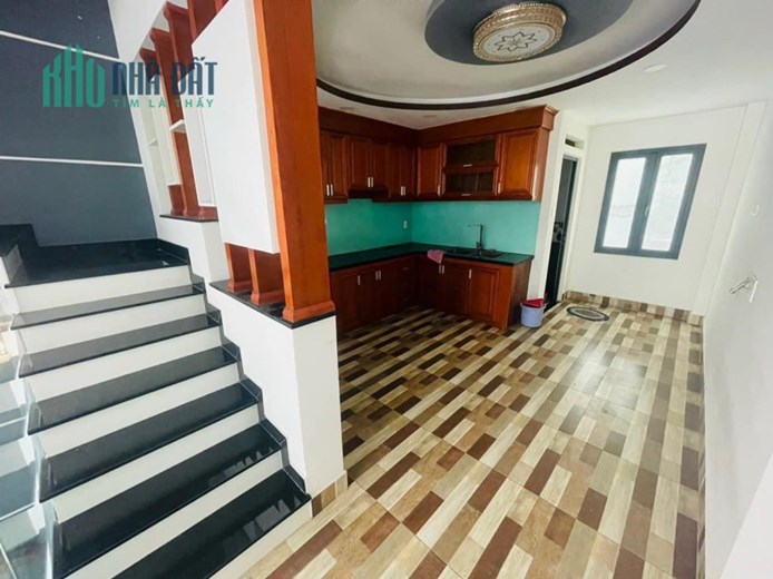 GỈAM SÂU GIẢM MẠNH TỪ 8.5 CÒN 7.8 TỶ, NHÀ MẶT TIỀN NGUYỄN PHÚC CHU, P15, TÂN BÌNH. 55M2