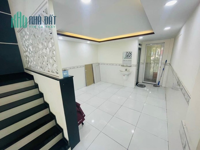 GỈAM SÂU GIẢM MẠNH TỪ 8.5 CÒN 7.8 TỶ, NHÀ MẶT TIỀN NGUYỄN PHÚC CHU, P15, TÂN BÌNH. 55M2