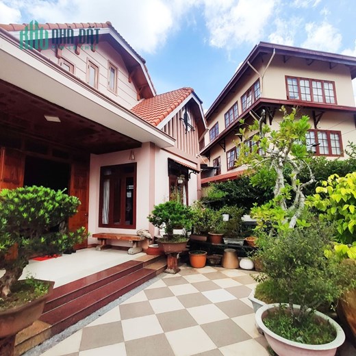 Biệt thự 341m² sang trọng 3 mặt tiền, view Dinh 3, giá 24 tỷ tại Lê Hồng Phong, Đà Lạt