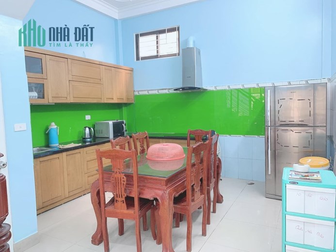 Bán nhà phố Ngọc Lâm, Long Biên, Ô tô gần, 56m2 x 4 Tầng, MT 3.5m, 4.2 Tỷ