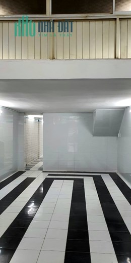 Cho thuê Nhà nguyên căn đường Hồng Bàng, đối diện Thuận Kiều Plaza, phường 14, Quận 5