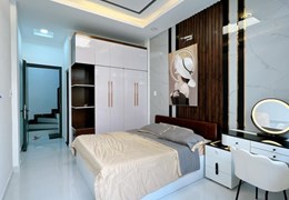 NHÀ MỚI  ĐOÀN VĂN BƠ , 3 LẦU, 3WC, DT 3MX7.2M GIÁ 4TY5