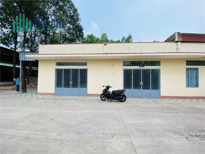 nhà xưởng mặt tiền đường cont, phù hợp sx cơ khí.. Xưởng Thiết kế mở. xa KDC. thuận lợi SX