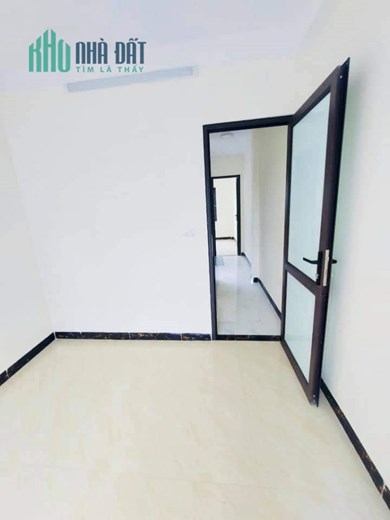 Bán căn nhà 96m2 phố Âu Cơ, Tây Hồ Gara 2 Ô tô Vỉa hè Kinh doanh tốt 9.9 Tỷ