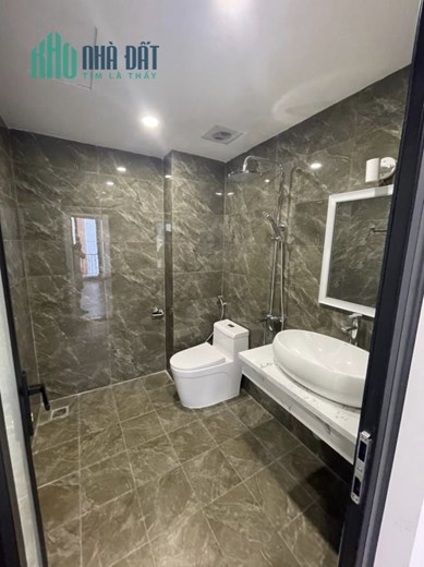 Bán nhà ngõ 130 Ngọc Thuỵ, 52m x 5T, oto Vios đỗ cửa, giá 4 tỷ 2 LH: 0936123469