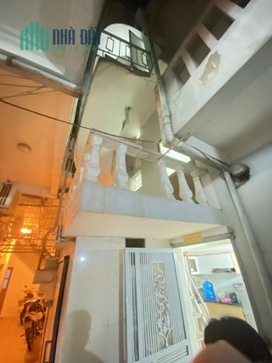 Bán nhà sổ đỏ chính chủ 5 tầng phố Hồng Mai, trung tâm quận Hai Bà Trưng