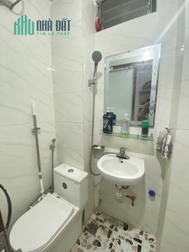 Bán nhà sổ đỏ chính chủ 5 tầng phố Hồng Mai, trung tâm quận Hai Bà Trưng