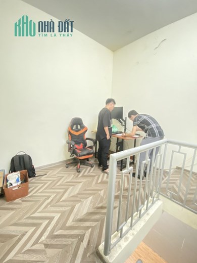 Bán nhà sổ đỏ chính chủ 5 tầng phố Hồng Mai, trung tâm quận Hai Bà Trưng