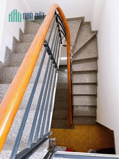 Vĩnh Hội, QUẬN 4 Cần Bán Gấp Nhà 5 Tấm Hẻm 6 Mét nhà BTCT  Kiên Cố 3PN Lớn. Giá 5 Tỷ nhỉnh