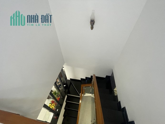 Bán Nhà Mới Đẹp HXH Sát bên Quận 1 - 45m2 - Tặng Nội Thất