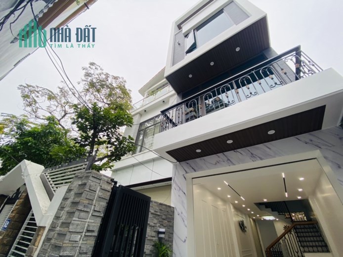 Bán nhà phố trung tâm Hồ Sen, 58m 4 tầng mới tinh độc lập vô cùng đẹp, GIÁ 4.2 tỉ