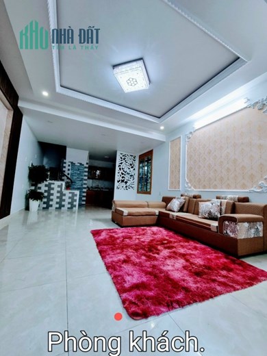 Bán nhà ngõ 96 Chợ Hàng thông Hồ Sen, diện tích 43m 3.5 tầng GIÁ 2.65 tỉ ngõ nông