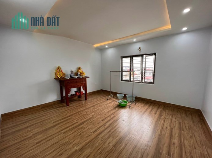 Bán nhà ngõ 476 Chợ Hàng Mới, diện tích 43m 3.5 tầng GIÁ 2.5 tỉ nhà đẹp
