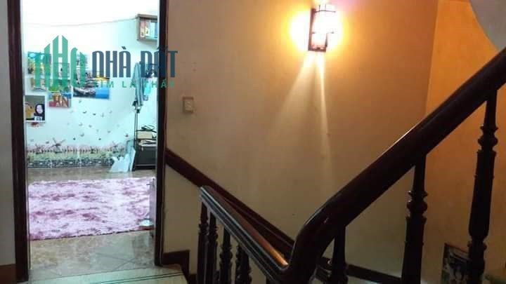 bán nhà trung tâm quận Hoàng Mai phố Trương Định xe ô tô đỗ cửa