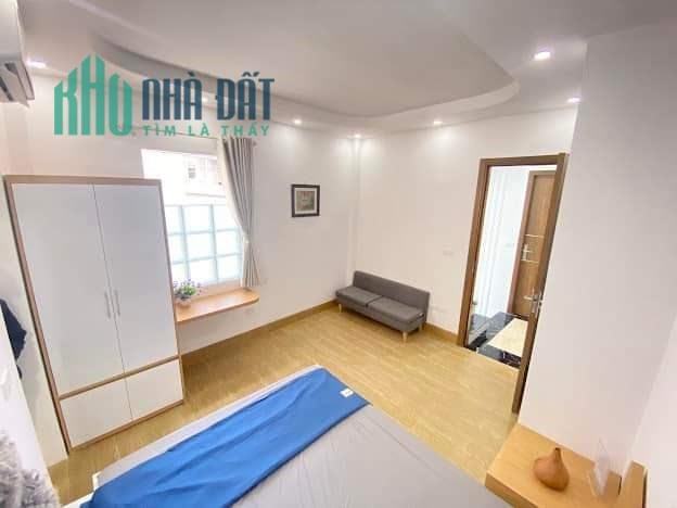 bán nhà trung tâm quận Hoàng Mai phố Trương Định xe ô tô đỗ cửa