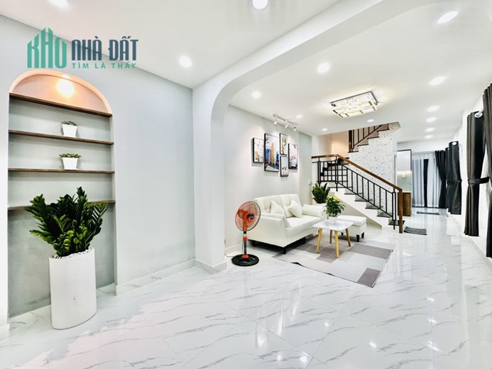GÒ VẤP, NHÀ PHỐ PHAN VĂN TRỊ P7, CÁCH MẶT TIỀN CHỈ 20M, DT 42m2, CHỈ 4.45 TỶ