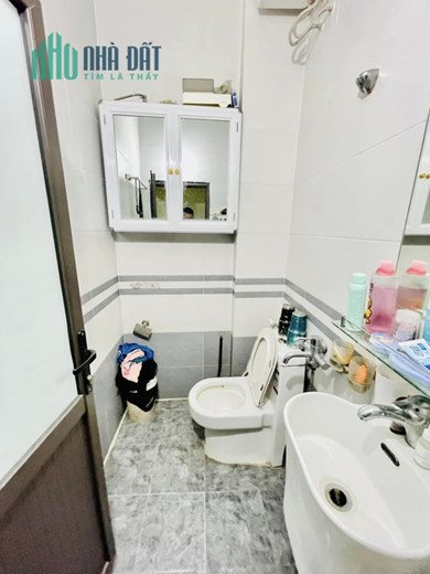 Nhà Khương Đình Thanh Xuân 35m2 ngõ ba gác tránh 6T nhỉnh 4 Tỷ 100m ra phố
