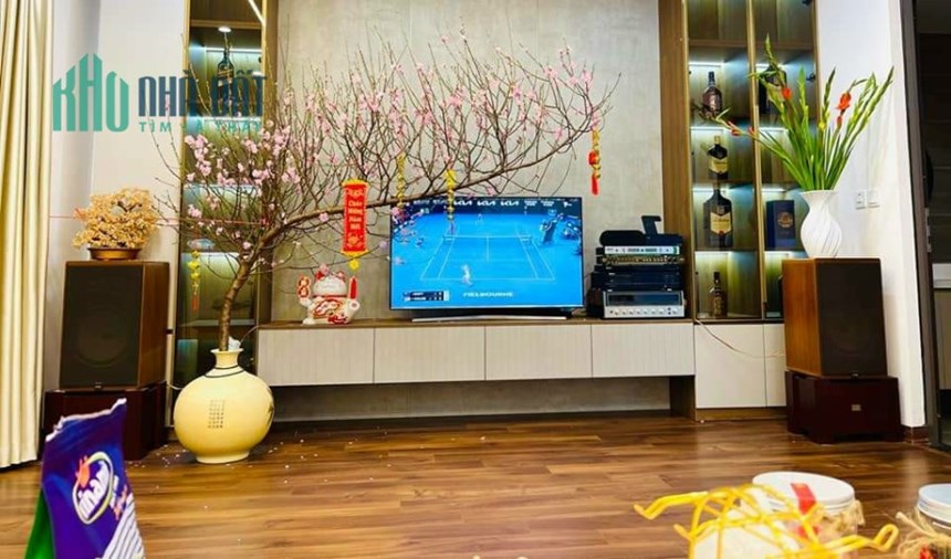 Gấp! Bán nhà Đỗ Đức Dục, 39m2, nhà thoáng sáng, 3 ô tô tránh gần, 4 tỷ 3
