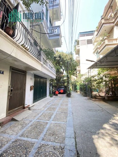 Bán 140m2 nhà phố Võng Thị Tây Hồ Hà Nội 13 tỷ.