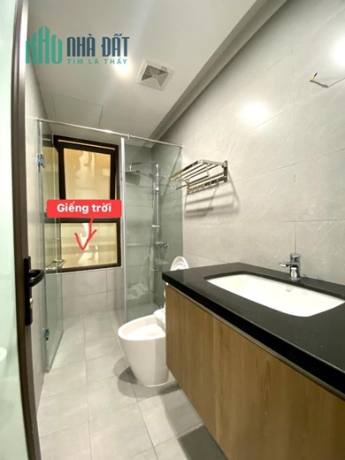 Bán nhà 34m2 Mặt phố Âu Cơ, Tây Hồ Ô tô 24 chỗ tránh Thang máy Nhập khẩu Kinh doanh đắc địa 10.1 Tỷ