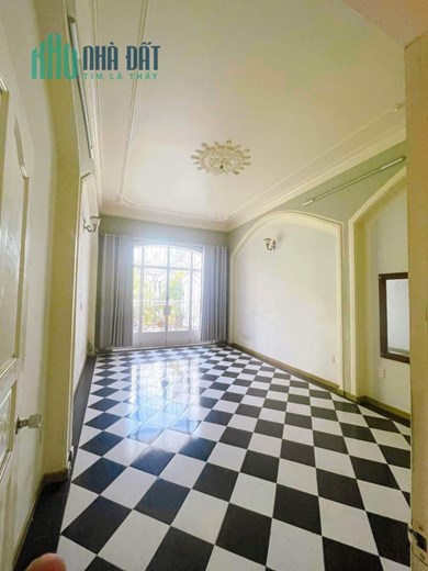 Nhà HXH ngay Công viên Lê Thị Riêng, 93m2 3 Tầng, khu VIP, 12.9 Tỷ TL