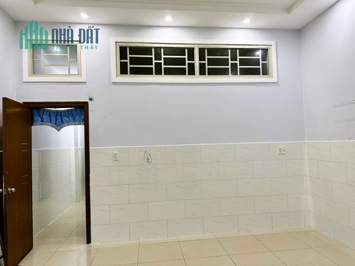 Cho thuê nhà 100m2 2PN hẻm xe tải đường 9 Linh Tây