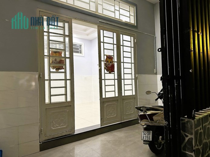 Cho thuê nhà 100m2 2PN hẻm xe tải đường 9 Linh Tây