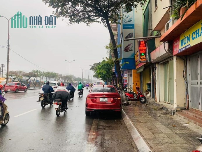 BÁN GẤP đất  cực đẹp mặt phố Ngọc Hồi 67m2,mặt tiền 4,2m  , giá 6,7 tỷ