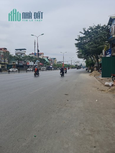 BÁN GẤP đất  cực đẹp mặt phố Ngọc Hồi 67m2,mặt tiền 4,2m  , giá 6,7 tỷ