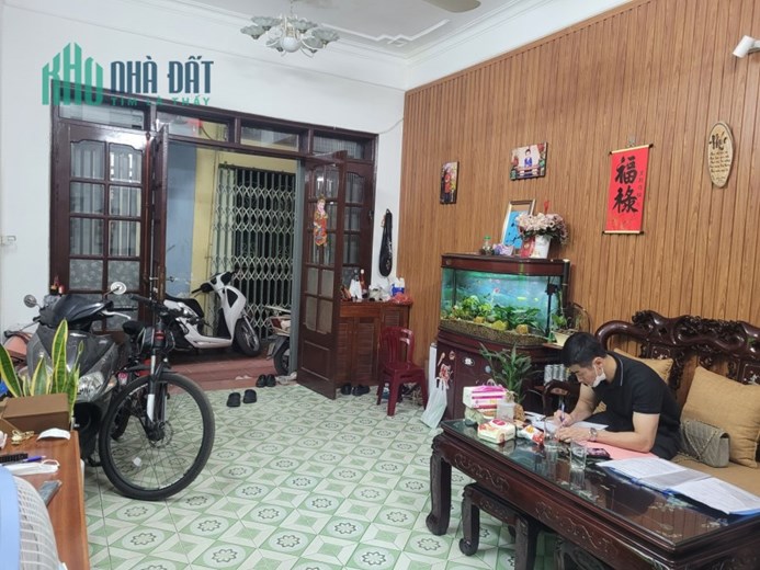 Bán nhà Phố Quan Nhân full NỘI THẤT 10m ÔTô đỗ 40m2 4Tg MT 4,2m chỉ 5 tỷ.