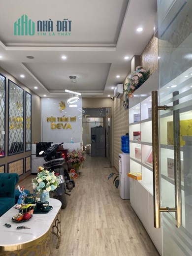 CẦN SANG NHƯỢNG LẠI VIỆN THẨM MỸ LỚN VÀ SANG TRỌNG