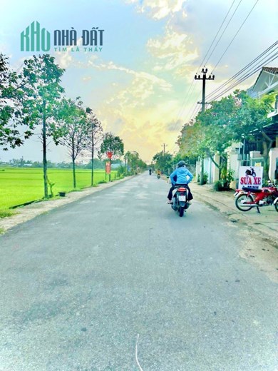 Chính chủ gửi bán lô đất mặt tiền Kinh doanh buôn bán rất tốt, Điện Bàn
