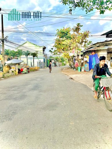 Chính chủ gửi bán lô đất mặt tiền Kinh doanh buôn bán rất tốt, Điện Bàn