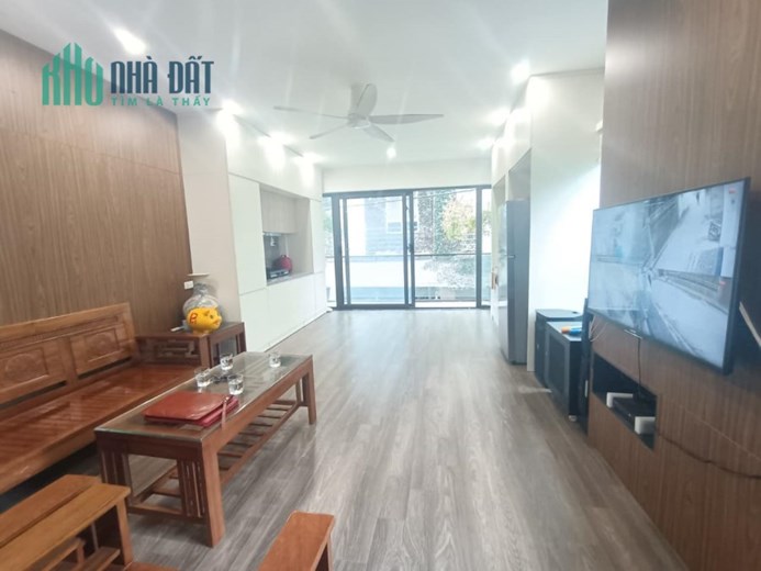 BÁN NHÀ THẠCH BÀN 50 M 6 TẦNG CHỈ 6.3TỶ LÔ GÓC  GARA Ô TÔ , NHÀ ĐẸP, GẦN AEON MAIL.