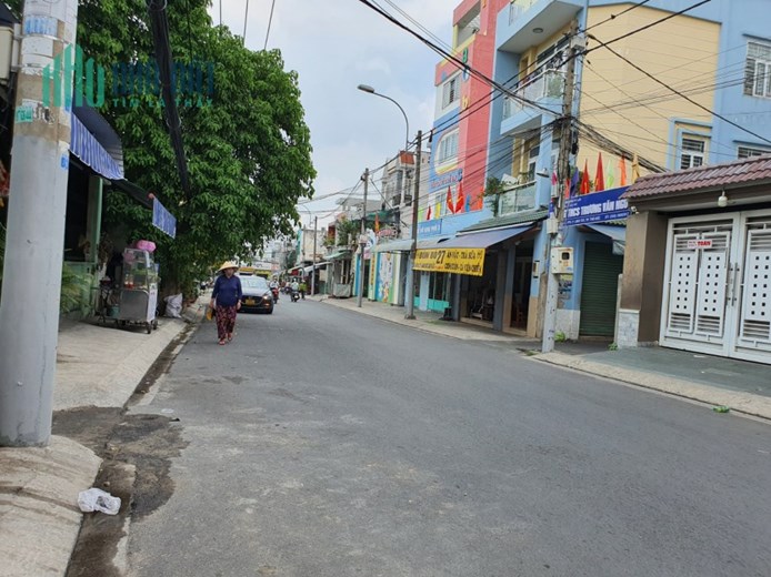 Bán nhà nhỏ 1T1L1L 2PN SHR đường 4 Linh Tây