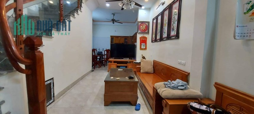 Bán nhà DT65m2, phố Đường Láng, Đống Đa, giá 5 tỷ
 936215659