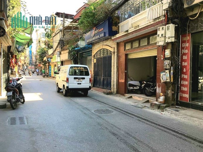Bán nhà DT65m2, phố Đường Láng, Đống Đa, giá 5 tỷ
 936215659