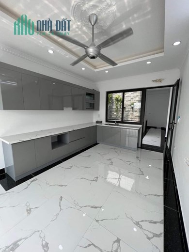 BÁN NHÀ TÂN MAI - HOÀNG MAI, 52M x 5T THANG MÁY, OTO TRÁNH, KINH DOANH VĂN PHÒNG, NHỈNH 8 TỶ
