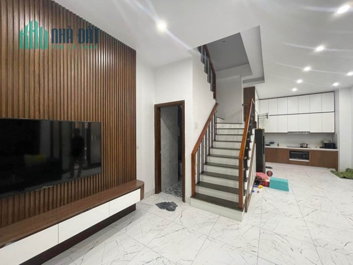 Bán nhà phố Bạch Mai 30m2 4 tầng giá chỉ nhỉnh 3 tỷ